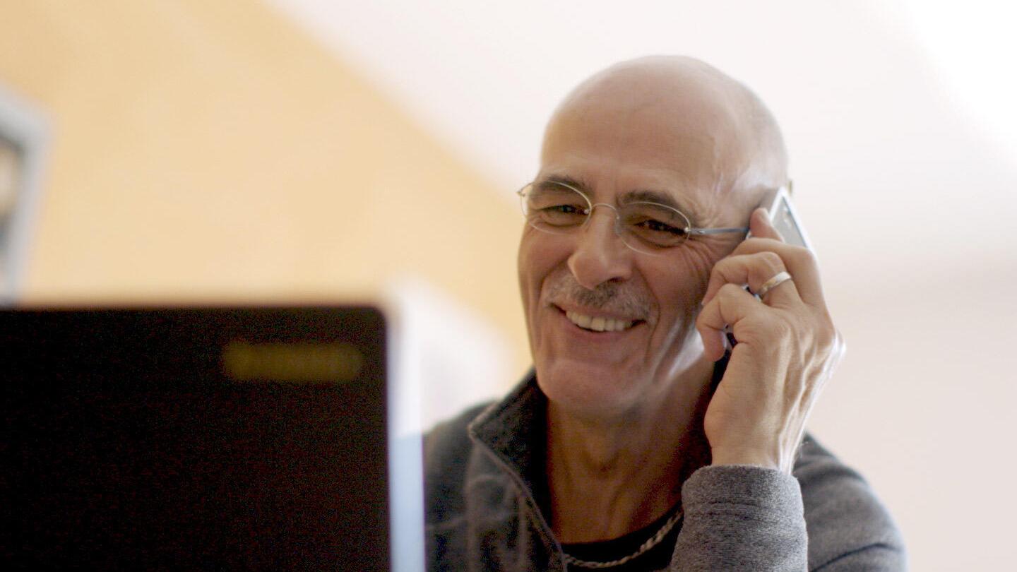 访问科利耳官网，了解更多有关人工耳蜗医保报销、政策优惠、手术植入等