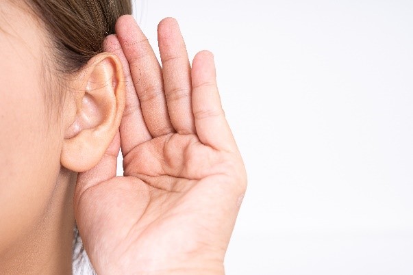 2023国际聋人日，澳大利亚人工耳蜗品牌科利耳呼吁关注听力健康，让生活变得更美好。