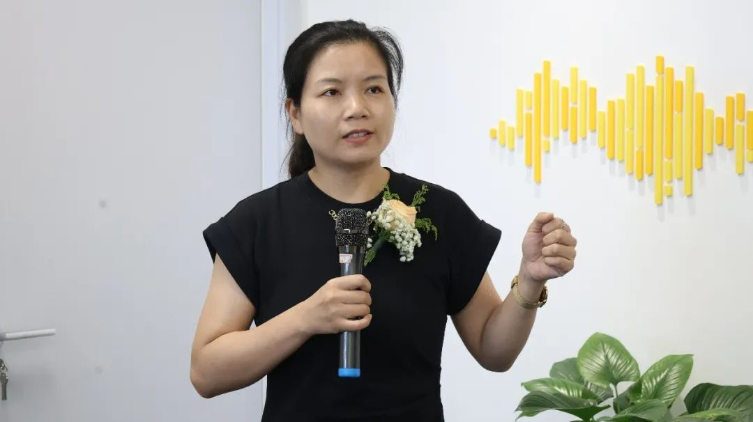 科利耳人工耳蜗南昌客户体验中心盛大开业，南昌大学第二附属医院汪美群主任亲临开业典礼