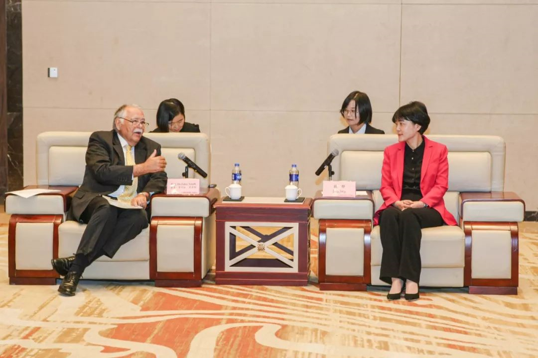 敬静欢迎史密斯到访成都 | 重度听力损失植入科利耳人工耳蜗